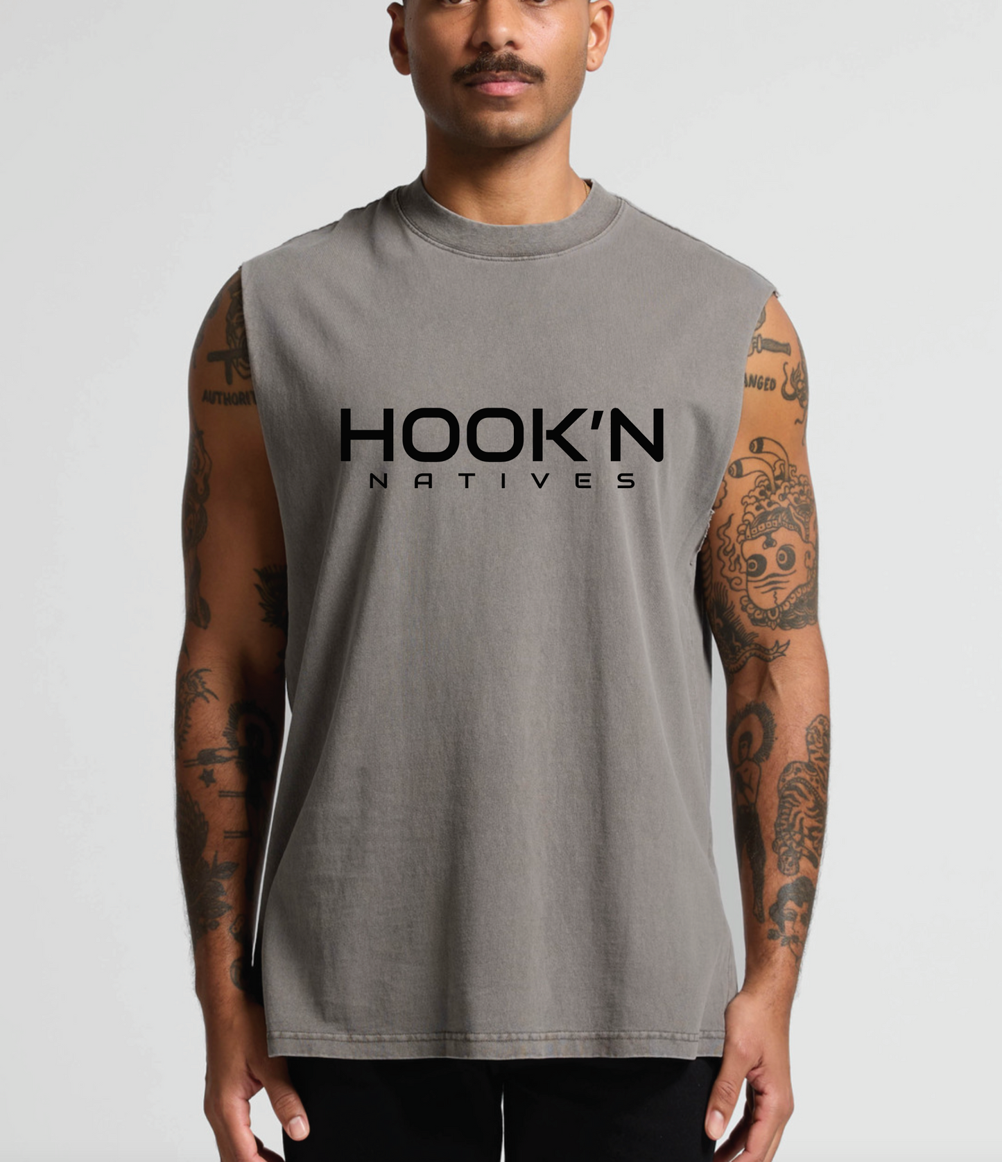 Hook'n Signature Tank